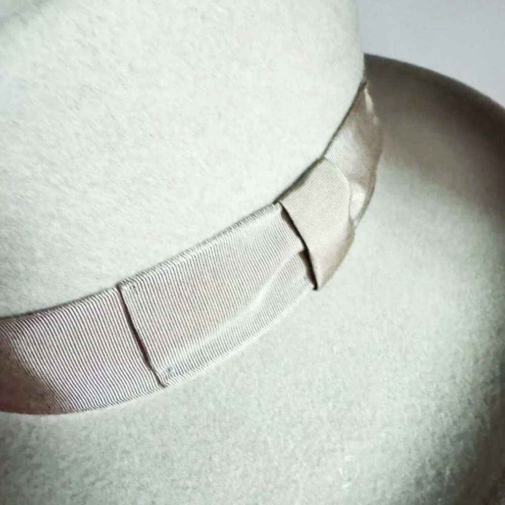 Vintage Classic All wool Fedora Hat Light Beige USA Made Small